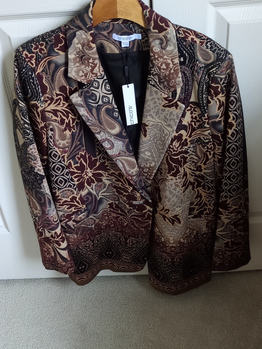 NWT - Chico's Paisley & Floral Patterned Blazer in Black and Cream